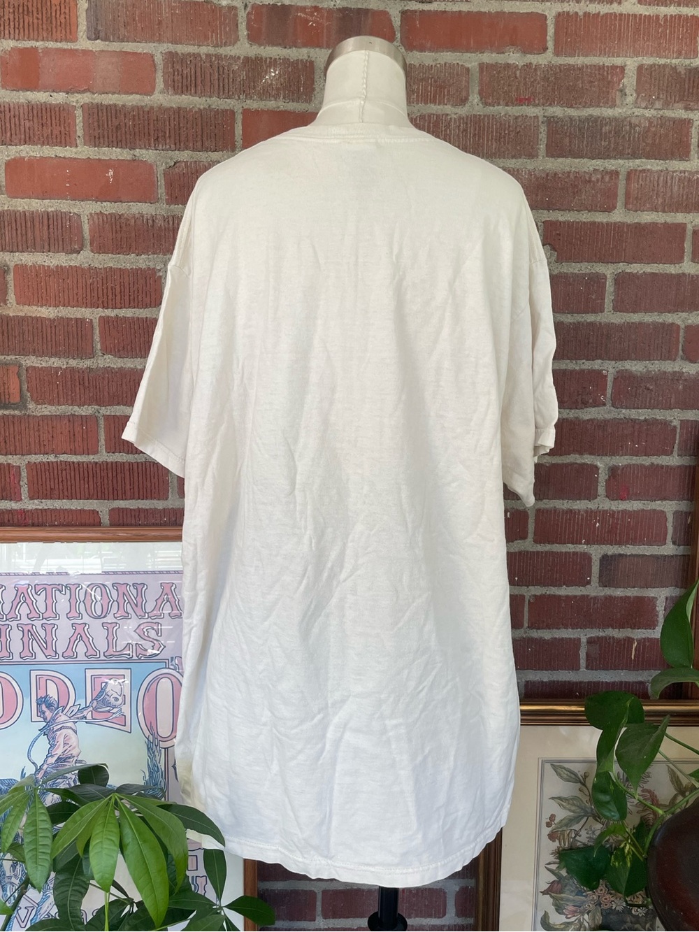 Fruit of the Loom 2000 Muddy Run River Cream Tee with Car Graphic - Picture 3 of 4